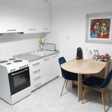 Lux Apartment Downtown Serres Room photo